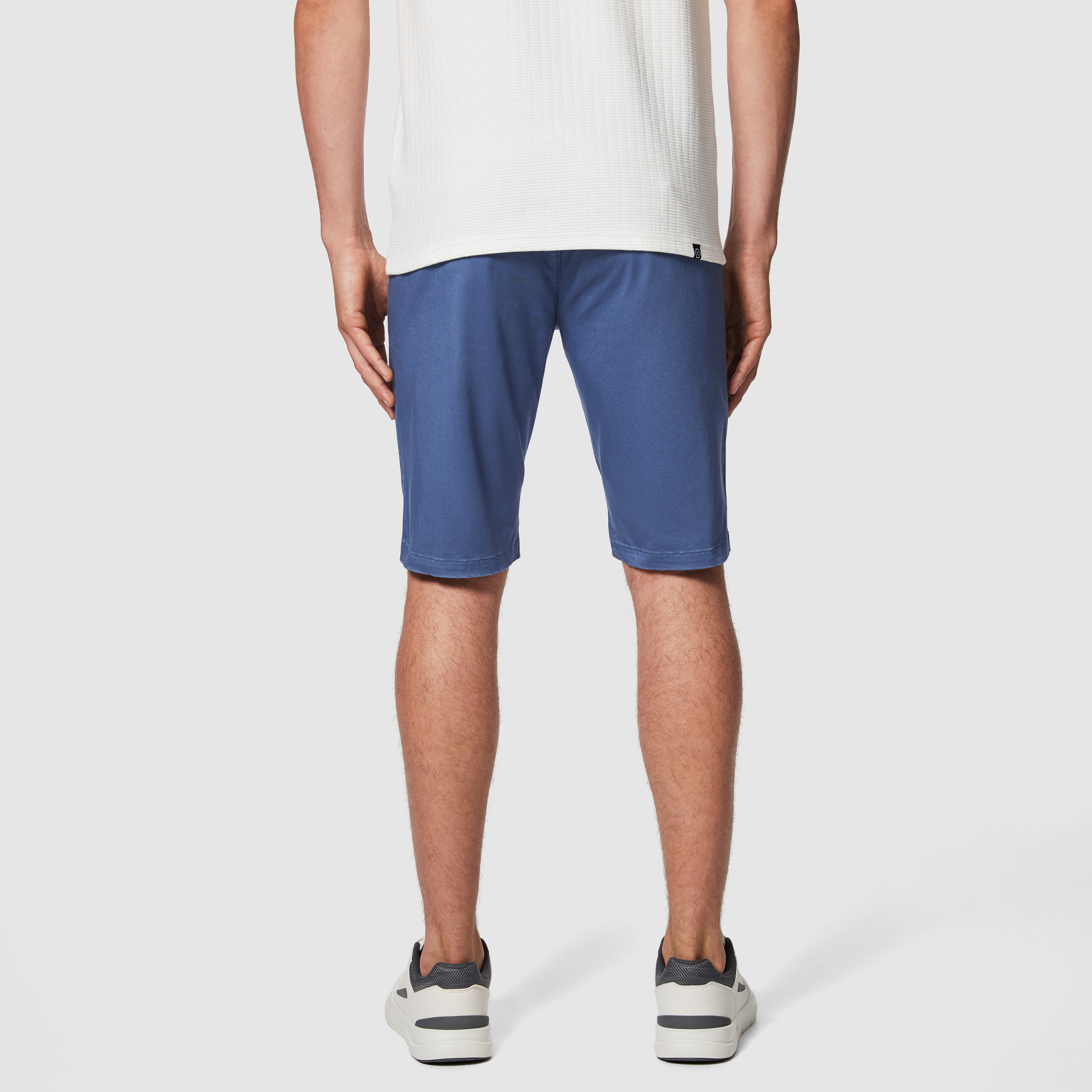 Darwin Chino Short