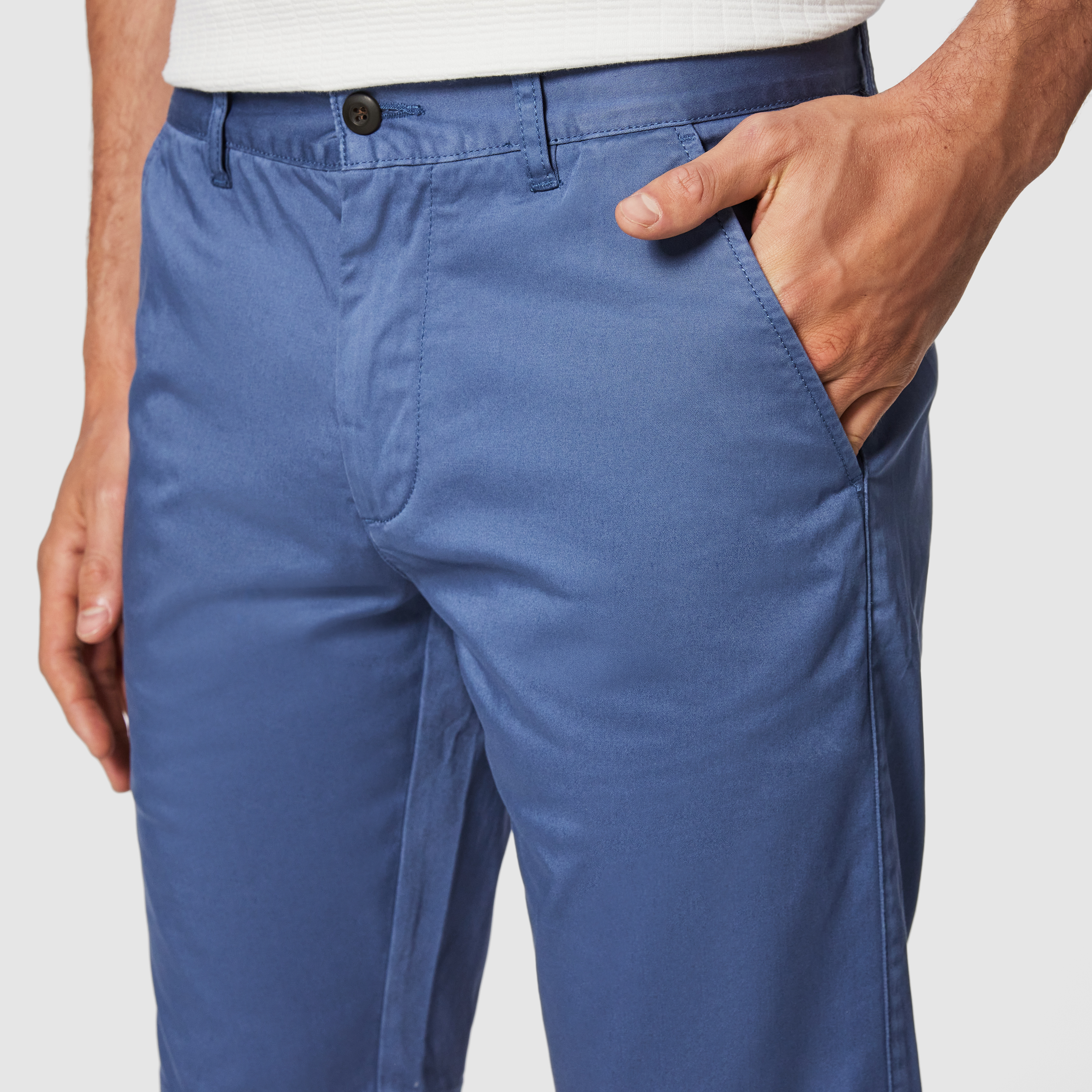 Darwin Chino Short