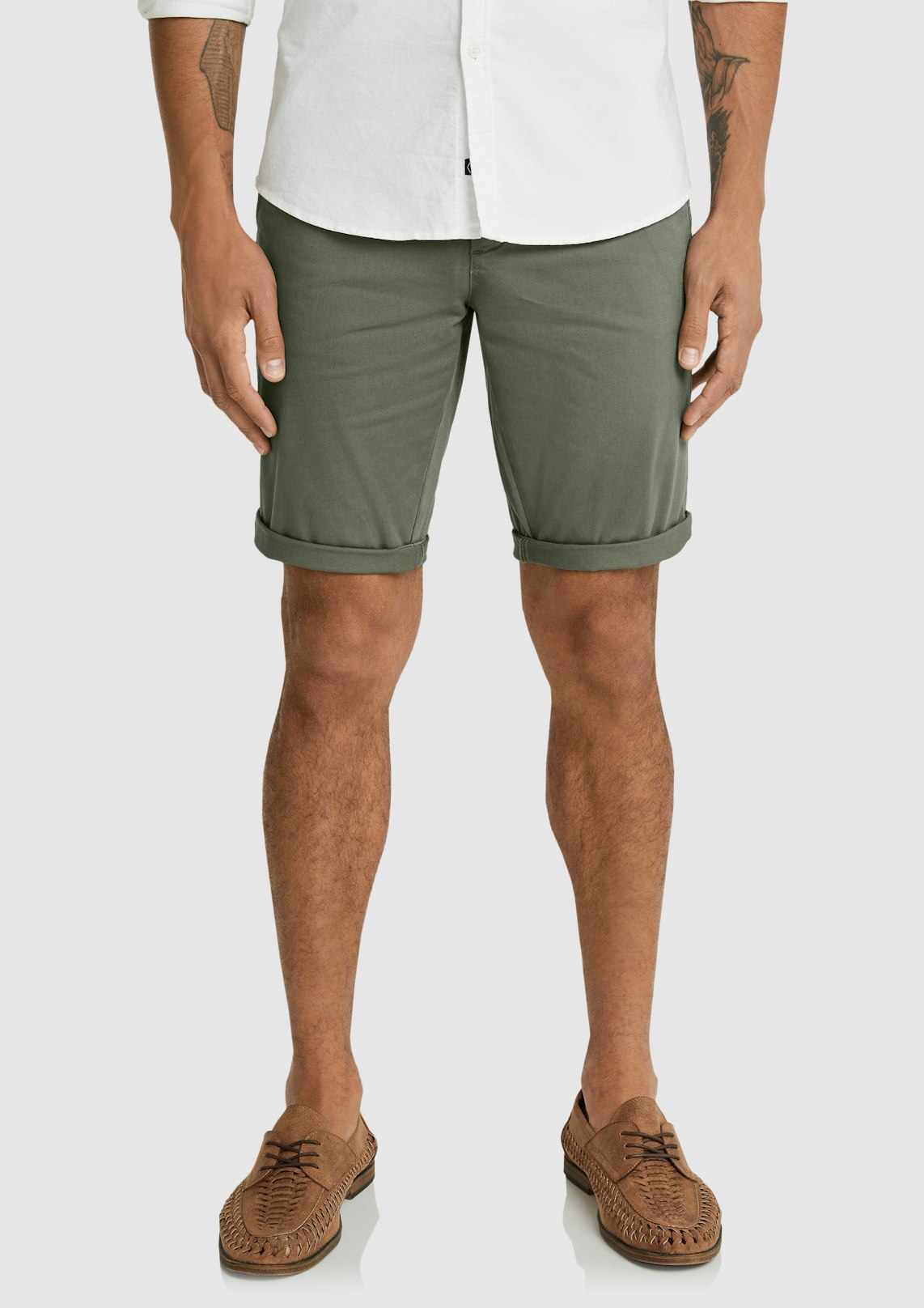 Darwin Chino Short