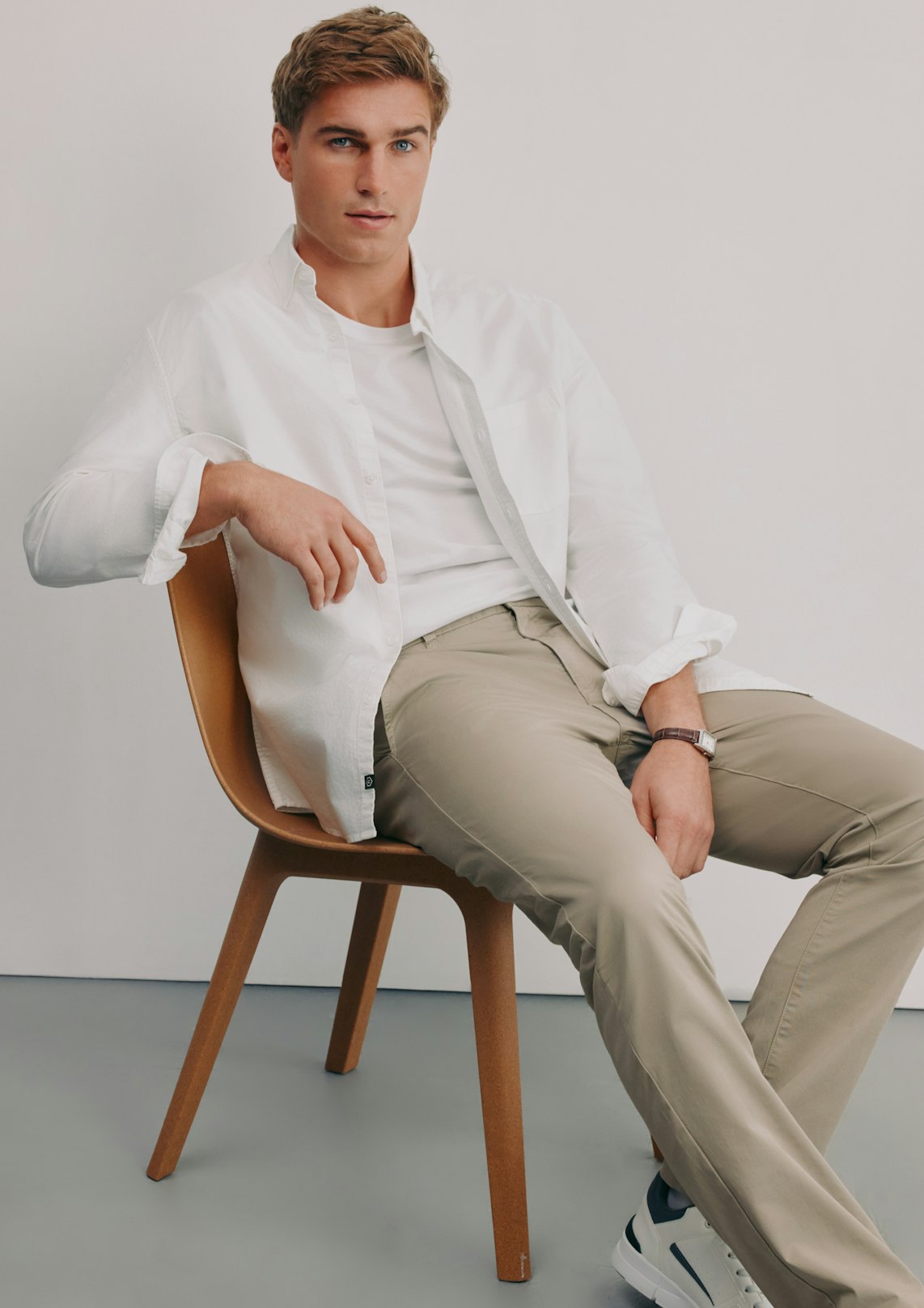 White Chapman Slim Casual Shirt