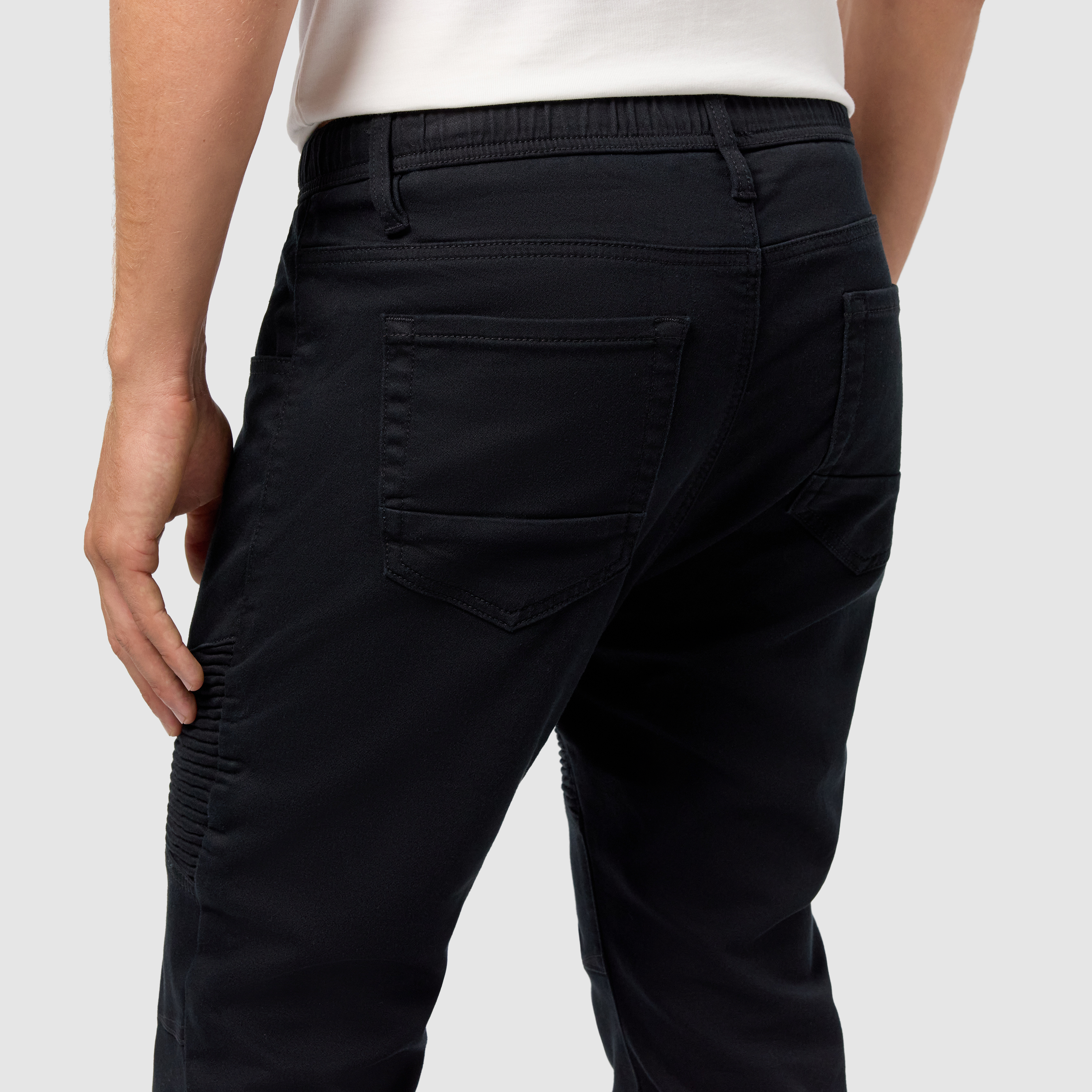 Black Cyber Cuffed Pant