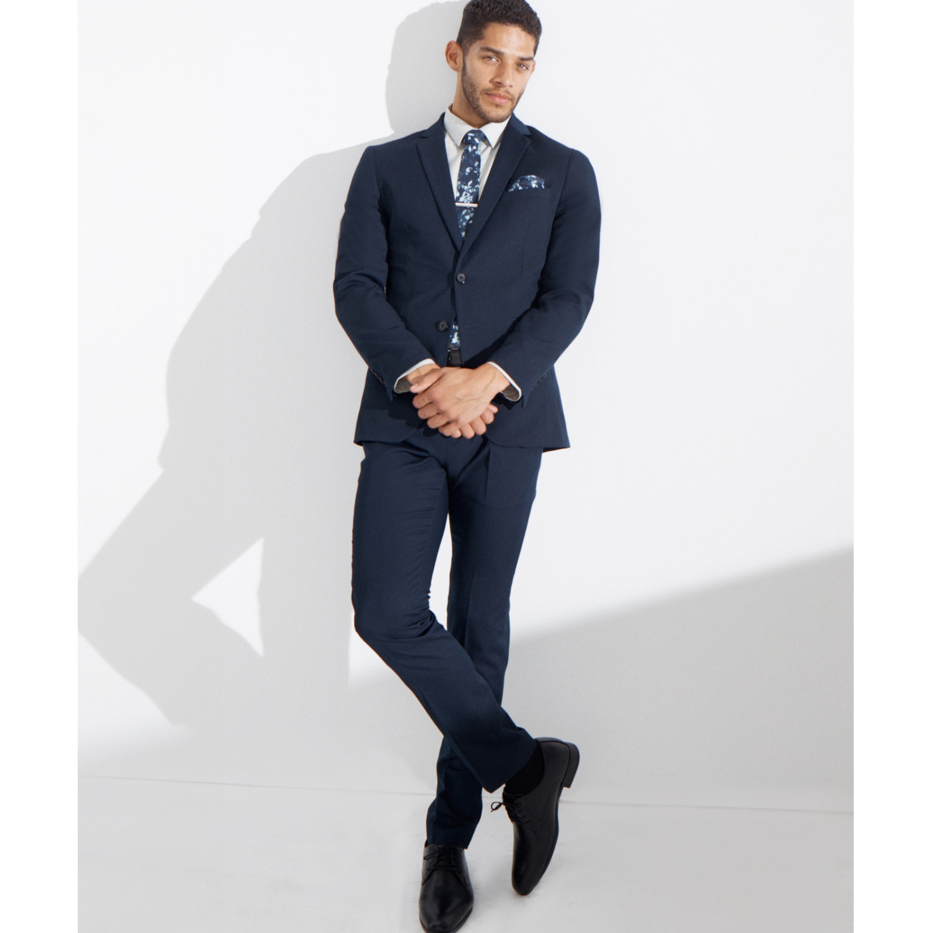  Navy Diamond Skinny Suit Look