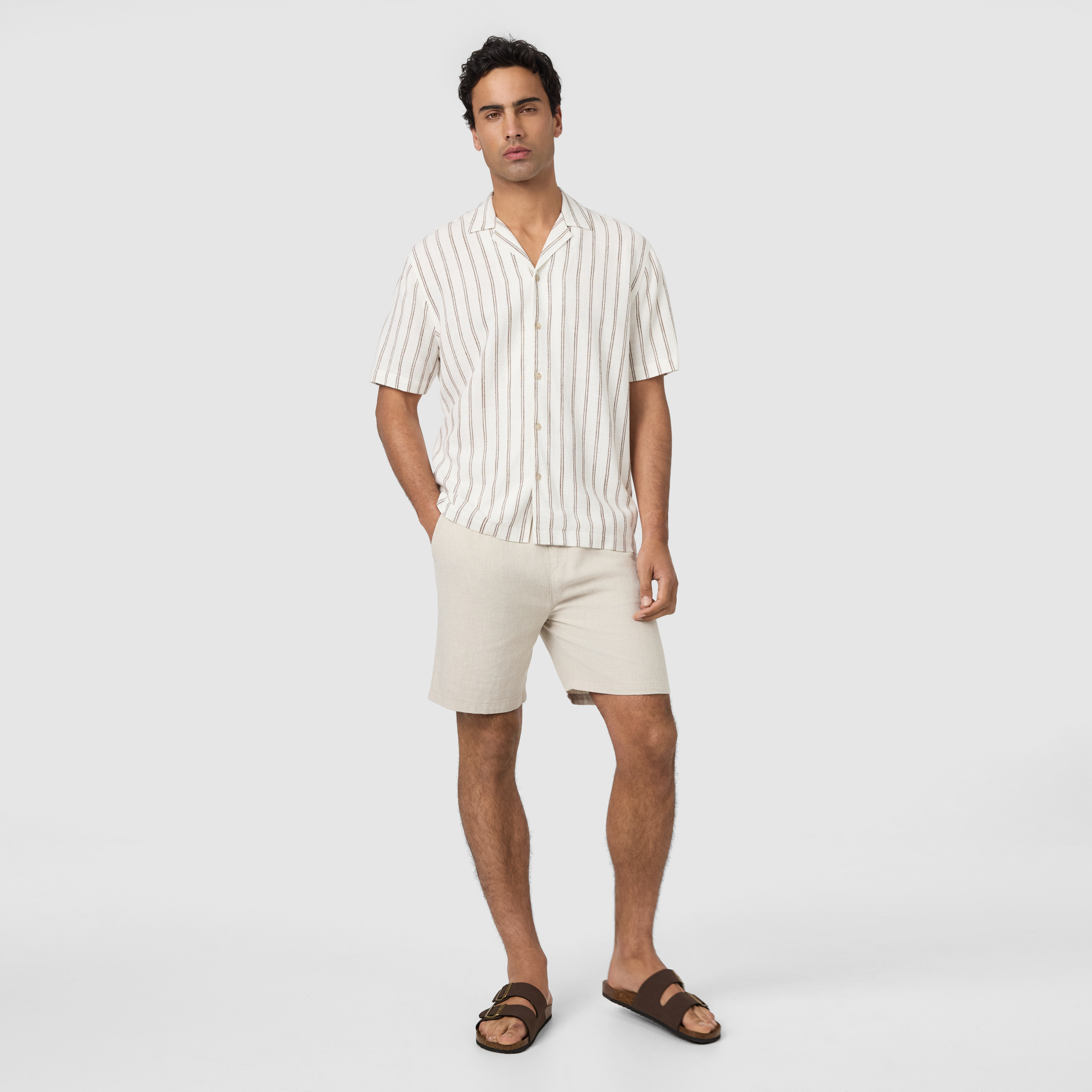 Cheston Linen Blend Short