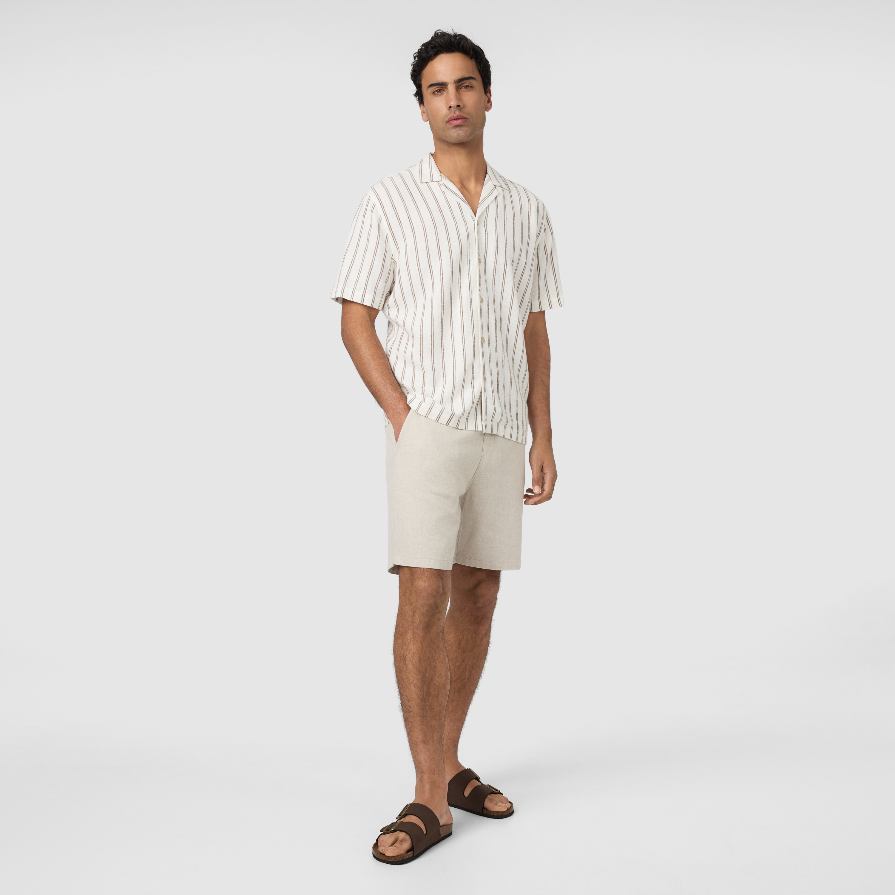 Cheston Linen Blend Short