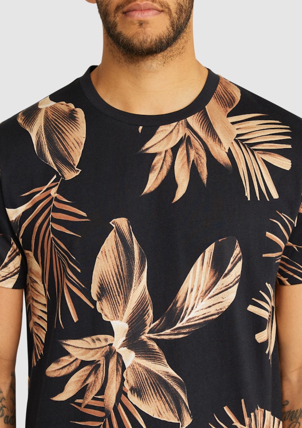 Black Kellen Crew Tee