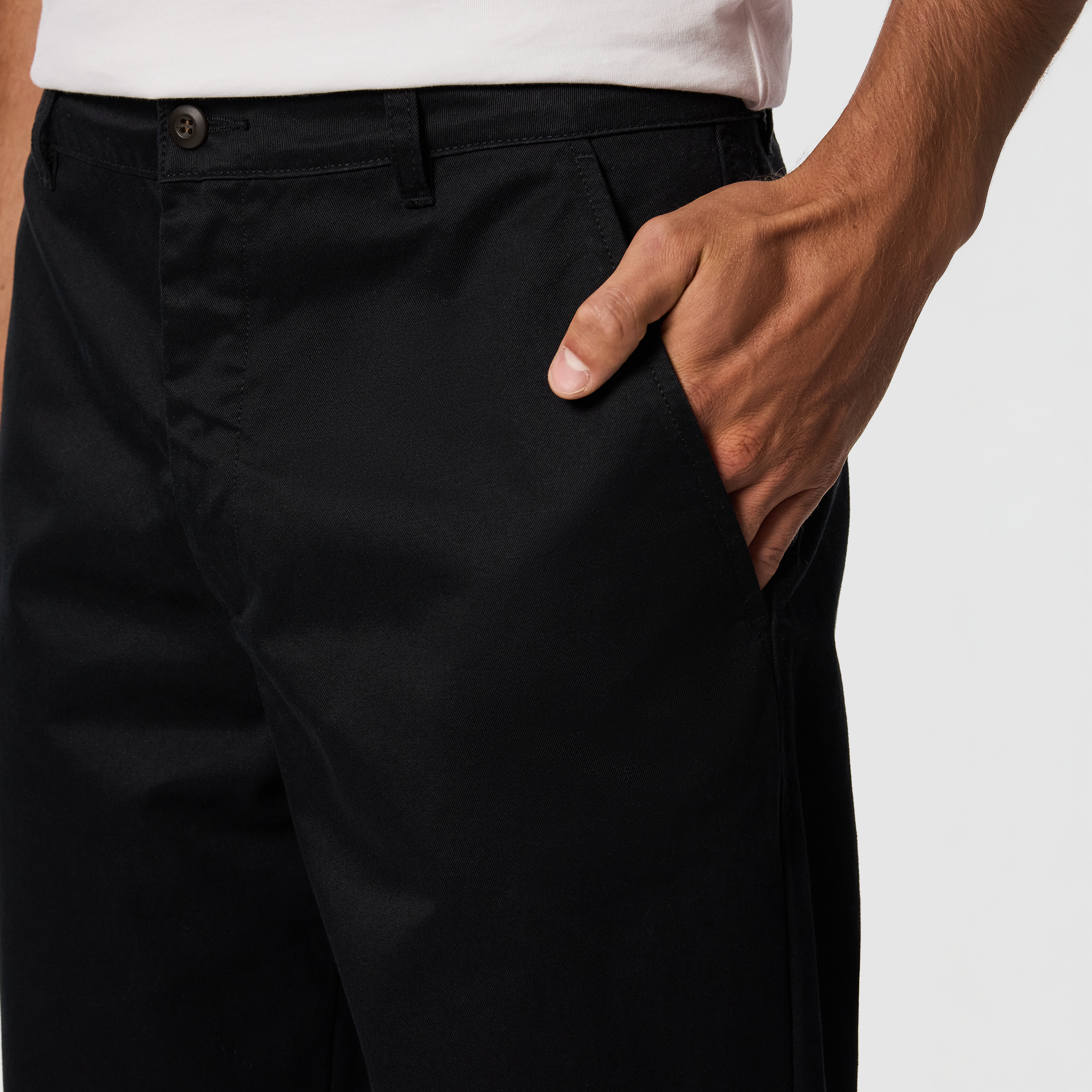 Black Dixon Loose Chino