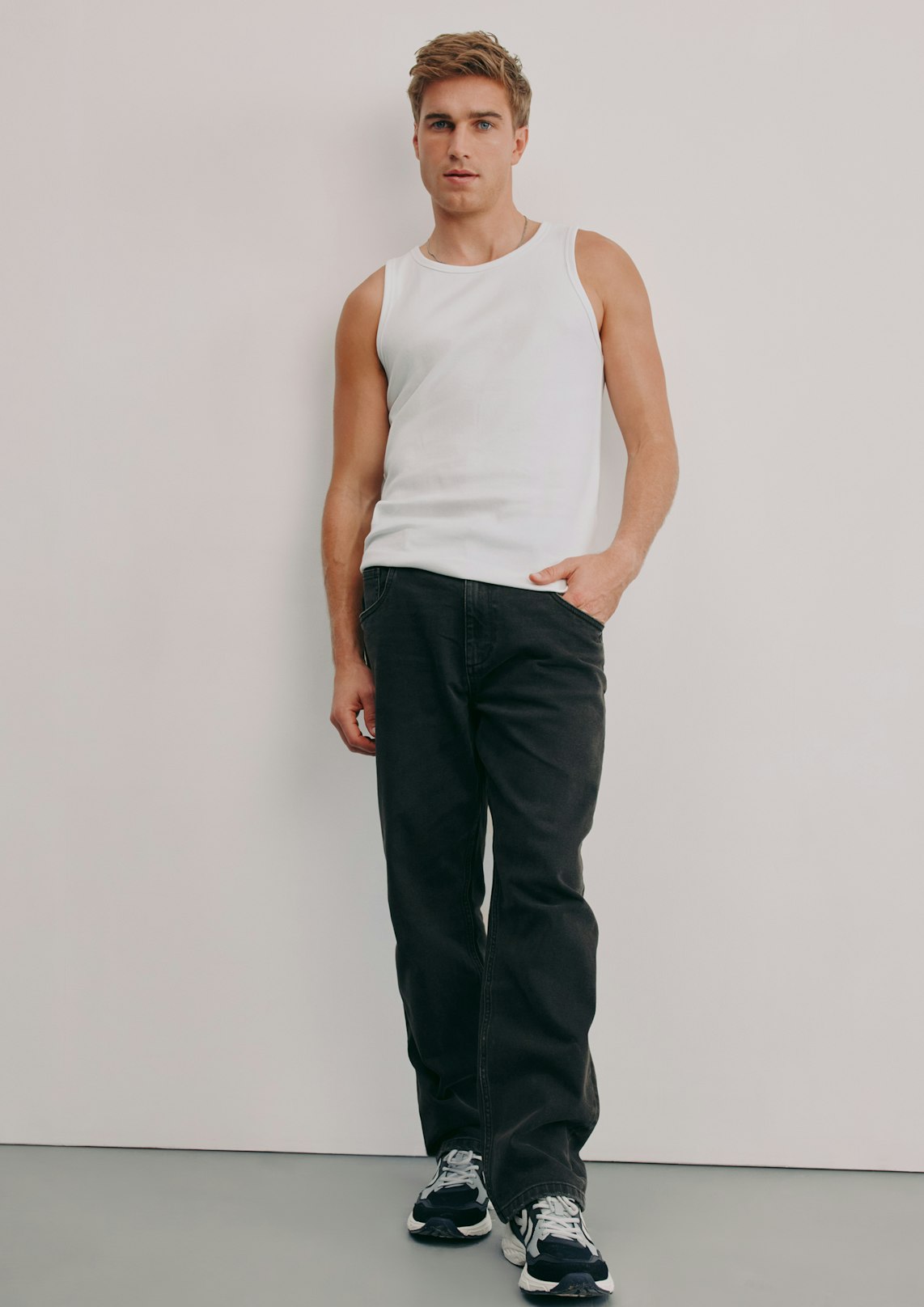 Dalston Stretch Relaxed Jean