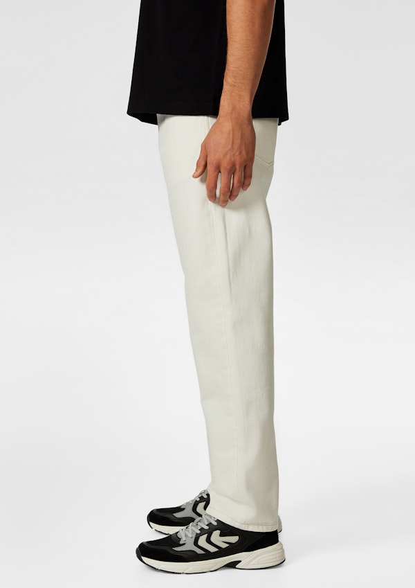 Ecru Ryder Relaxed Jean