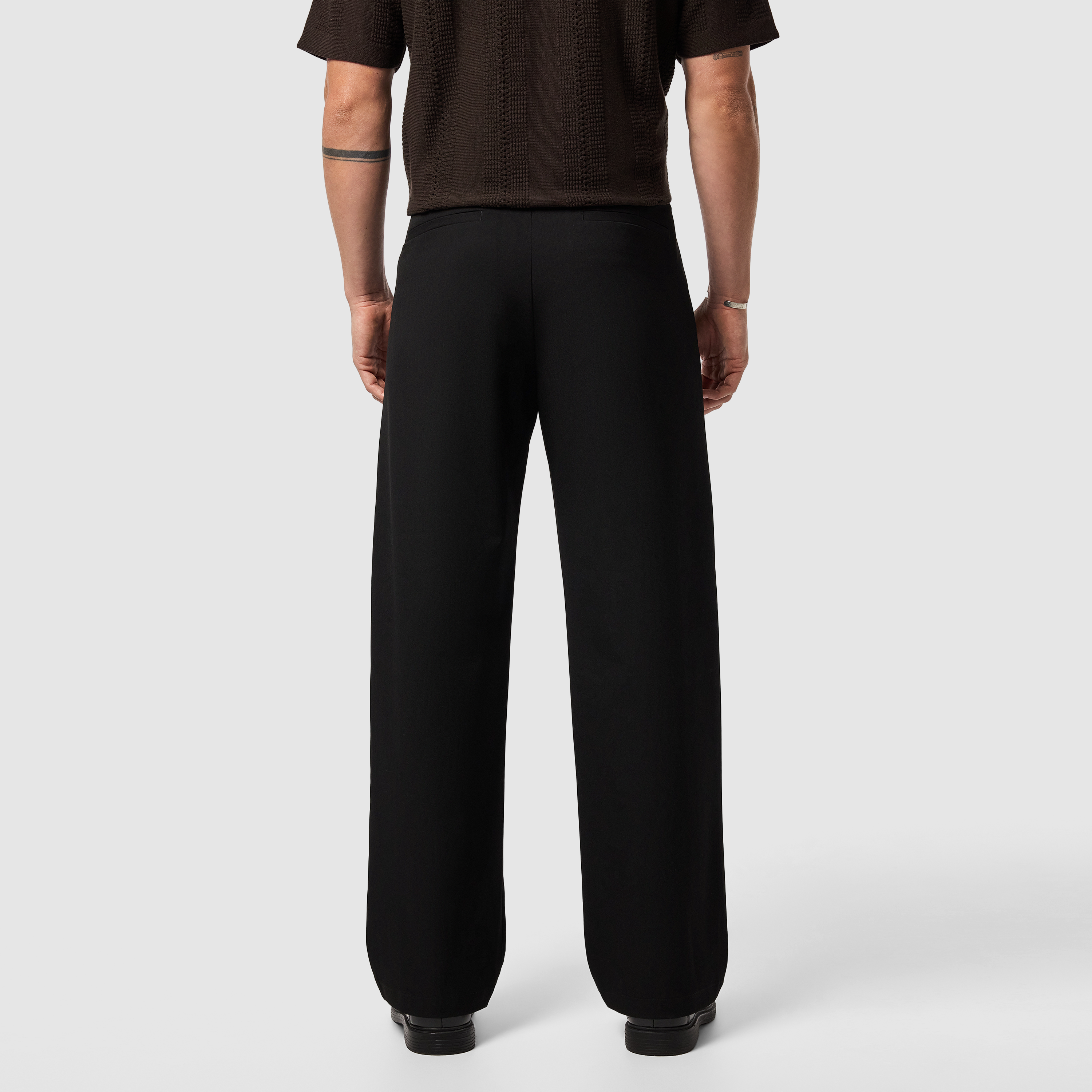 Black Hendon Pleated Pant