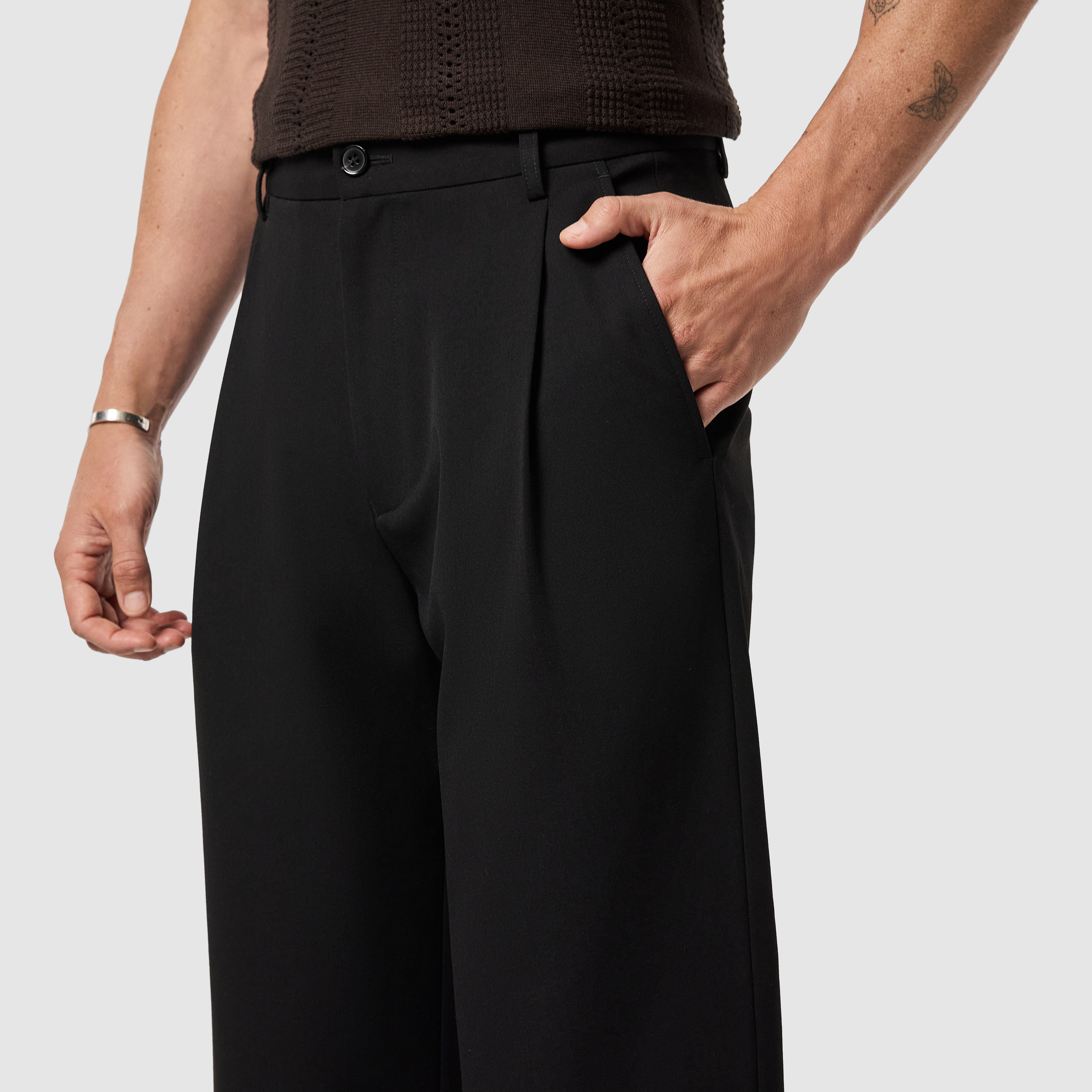 Black Hendon Pleated Pant