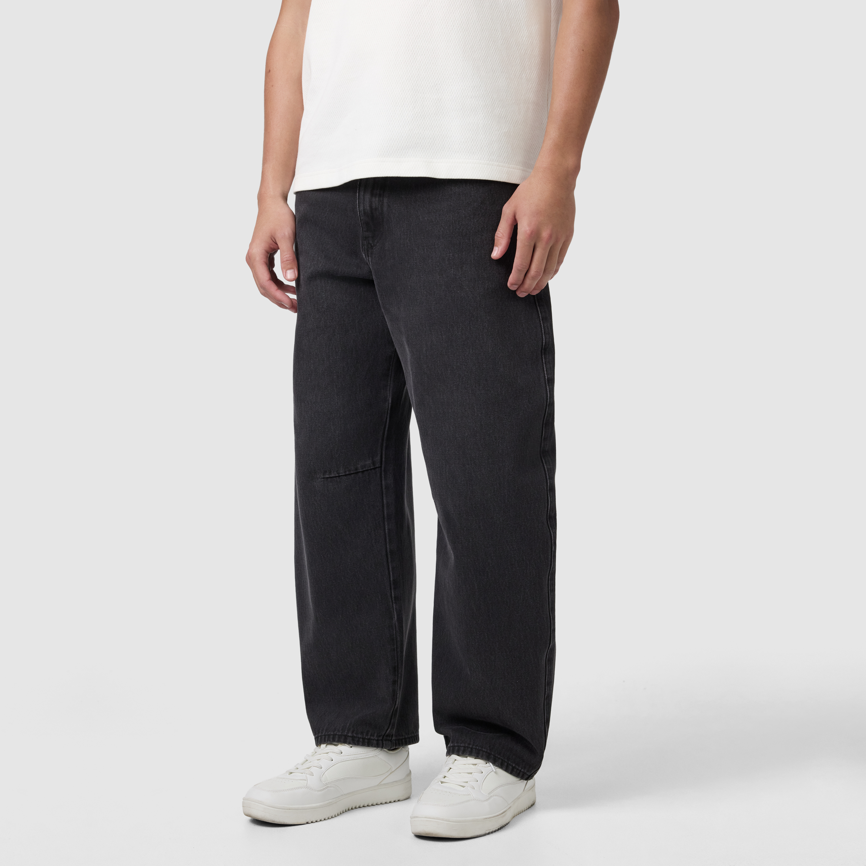 Washed Black Joey Barrel Jean