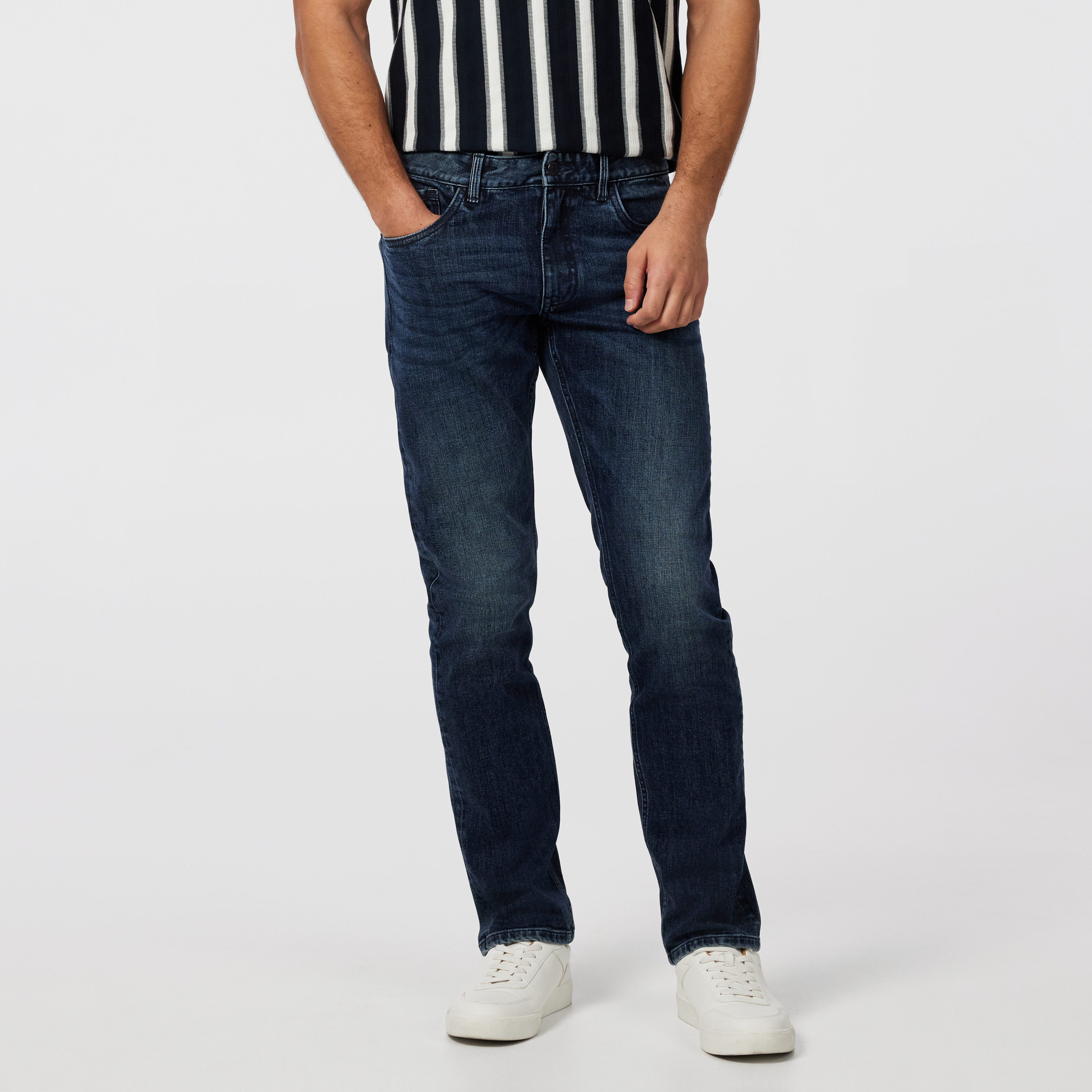 Austin Stretch Straight Jean