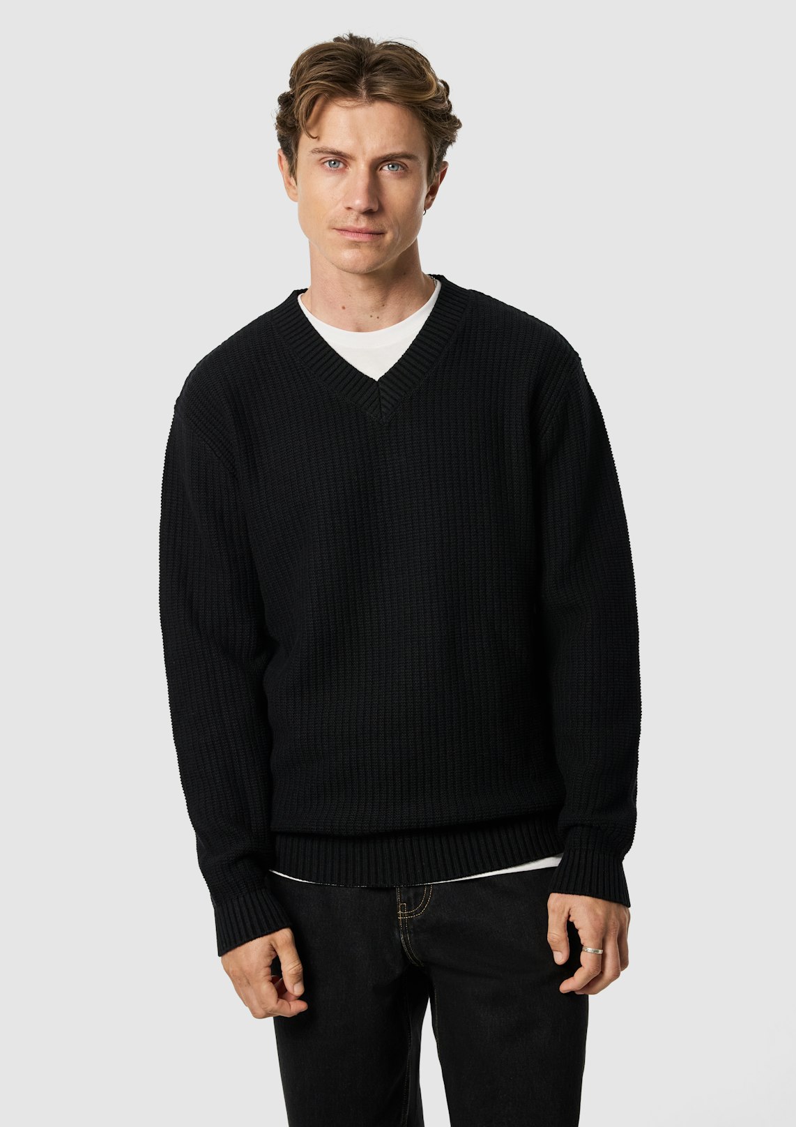 Cobain Cotton Blend V Neck Knit