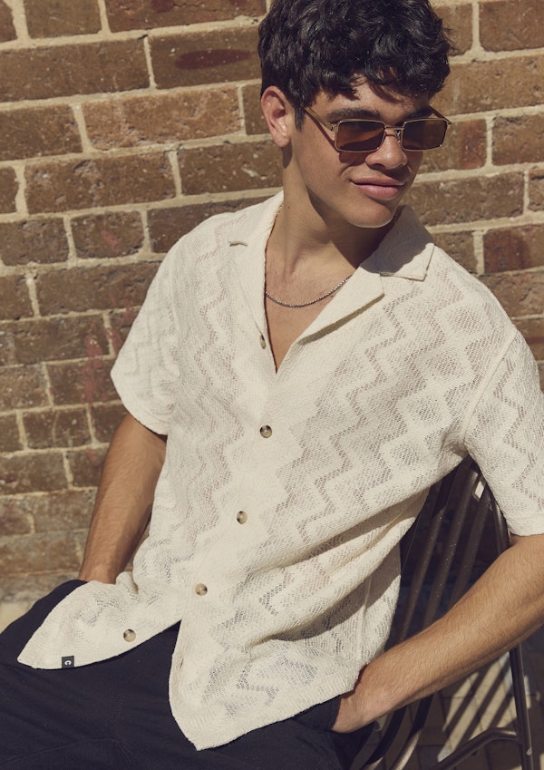 Zig Zag Jacquard Short Sleeve Shirt