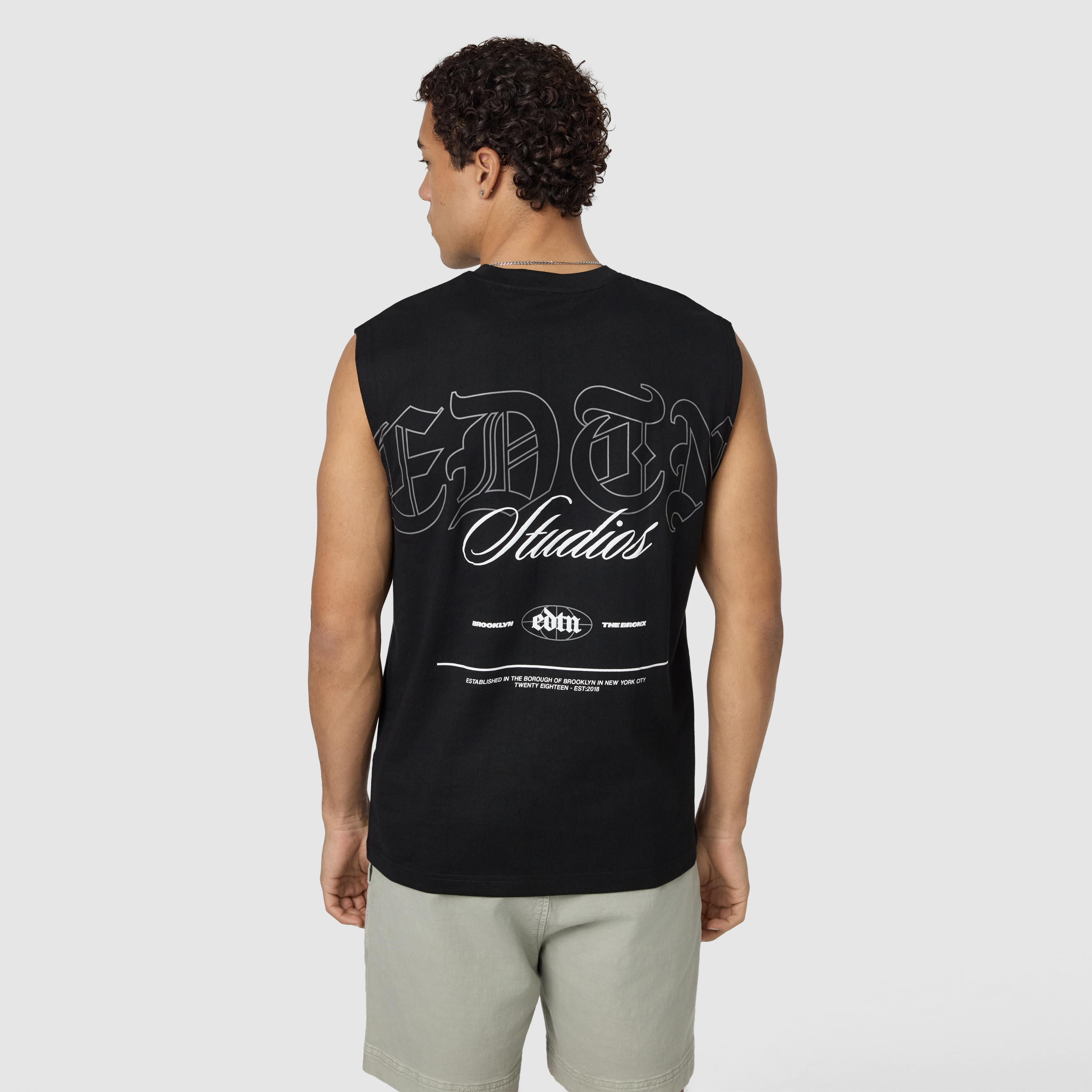 Palmy Sleeveless Tee